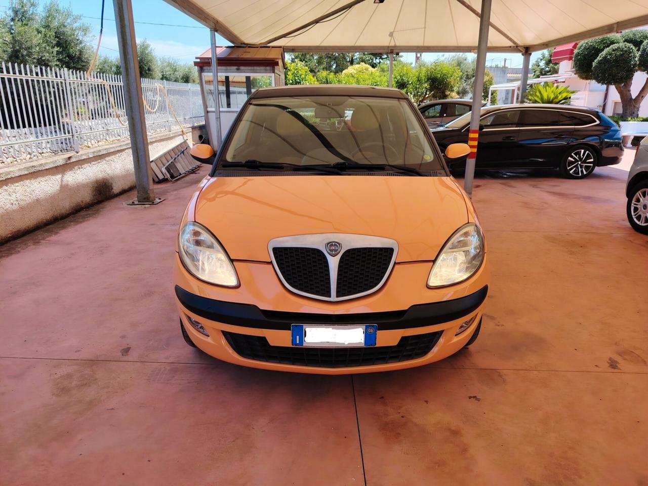 Lancia Ypsilon 1.2 fire Momo Design benzina + gpl
