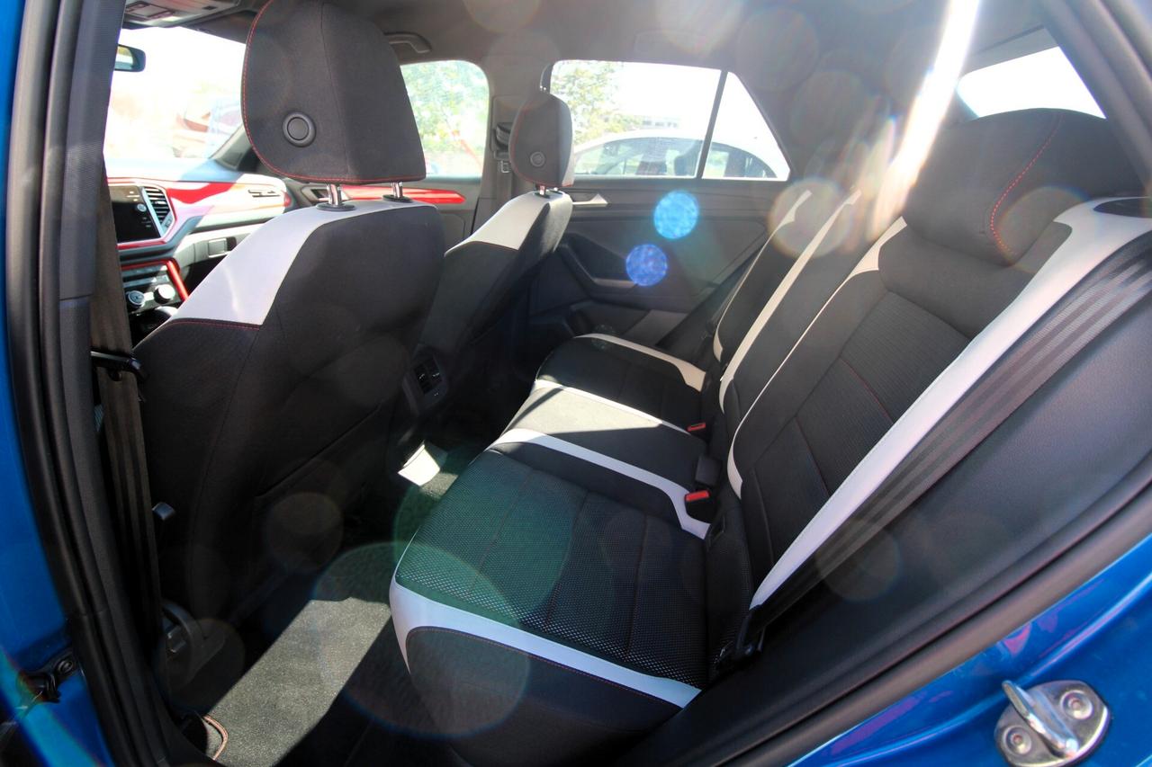 Volkswagen T ROC R LINE PLUS