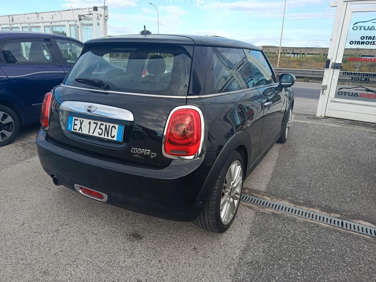 Mini 1.5 One D Business