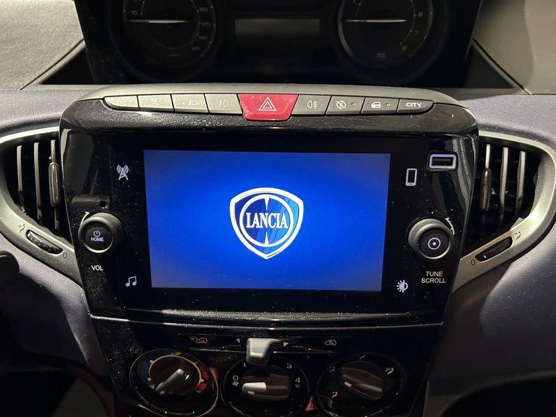 Lancia Ypsilon Ypsilon 1.0 FireFly 5 porte S&S Hybrid Platino