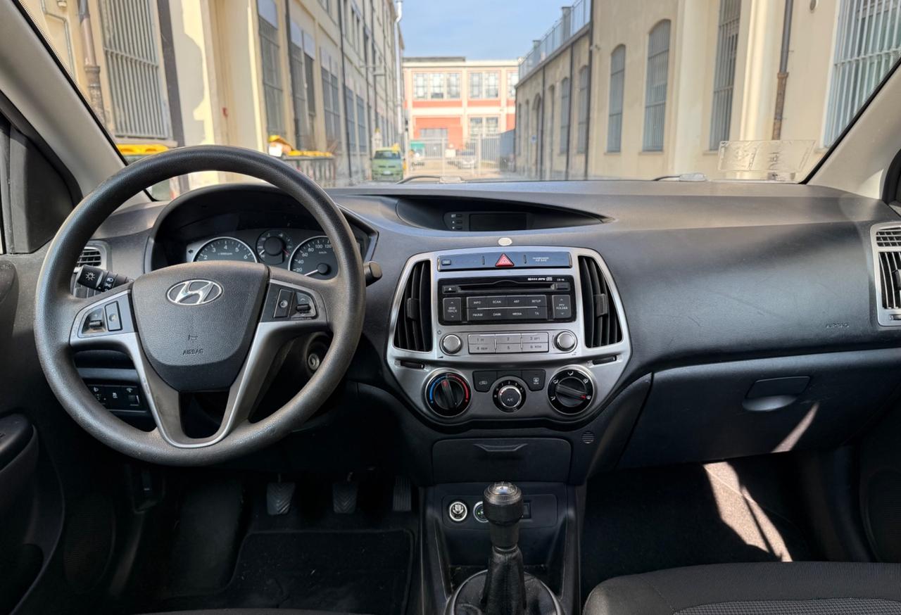Hyundai i20 1.2 5p. Econext Sound Edition