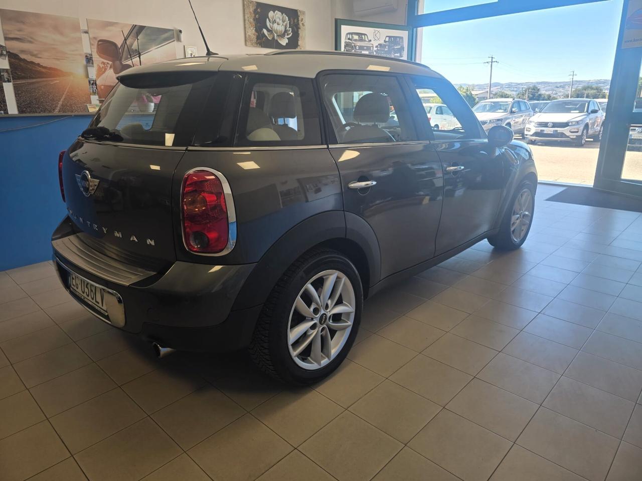Mini One Countryman 2.0 Cooper D ALL4 Automatica