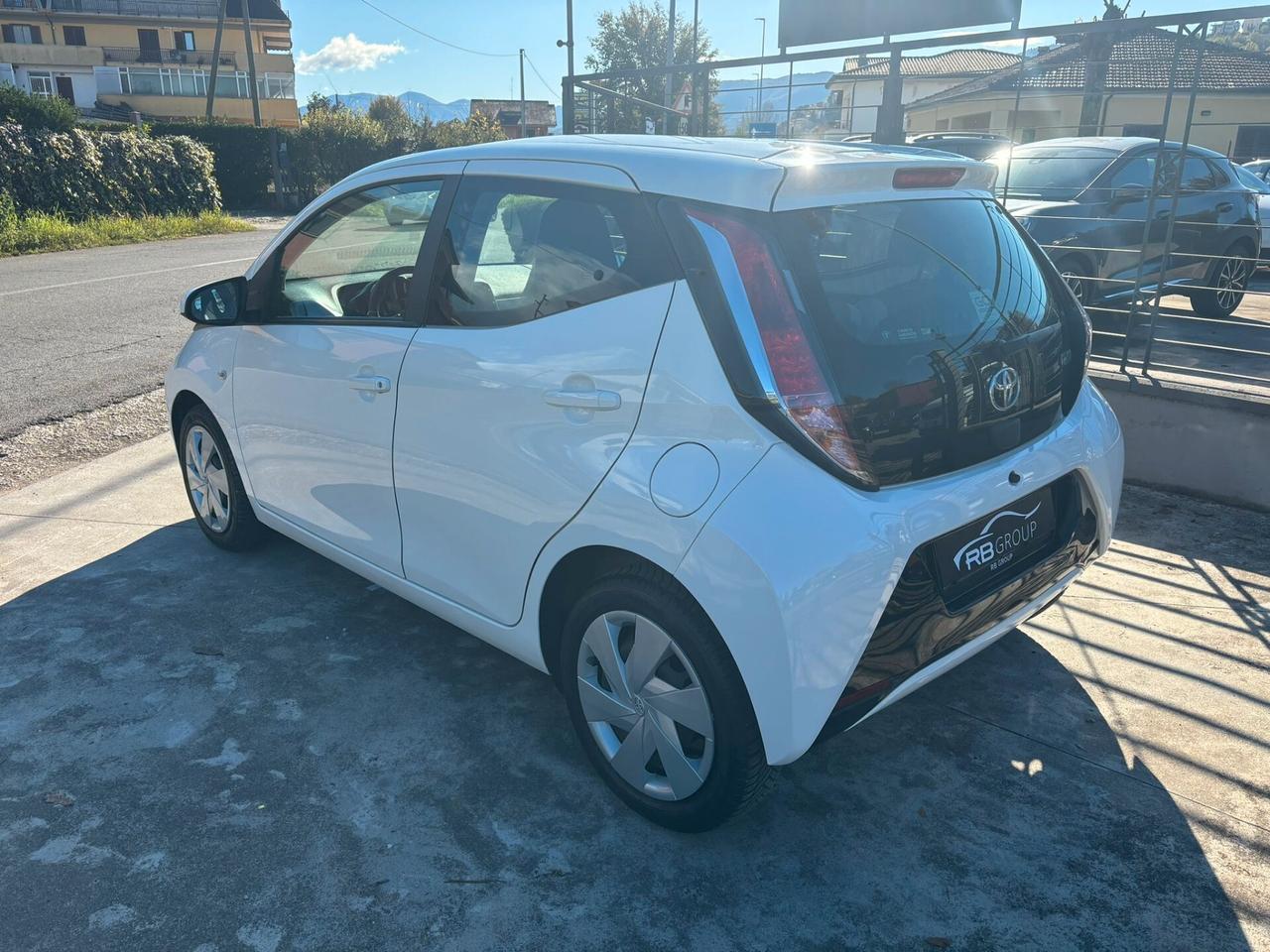 Toyota Aygo 1.0 VVT-i 69 CV 5 porte x-wave MMT