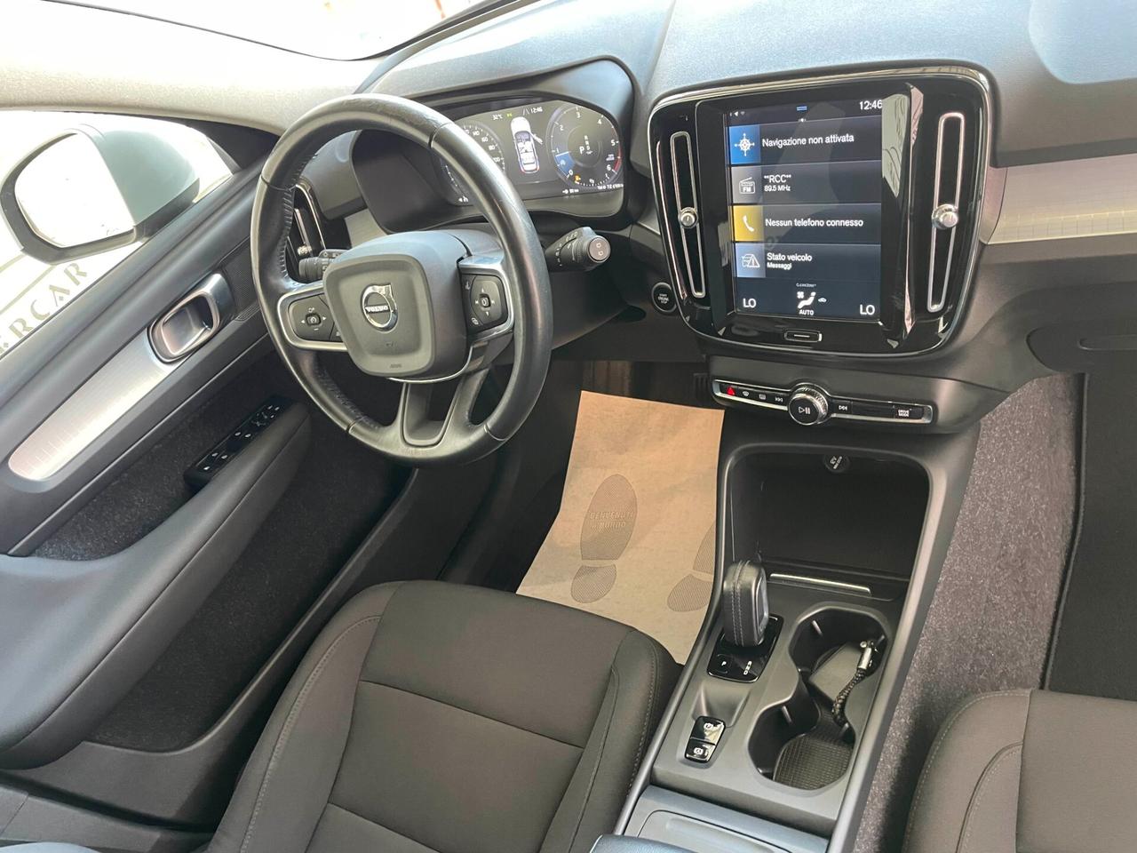 Volvo XC40 D3 AWD Geartronic Momentum (IMMATRICOLATO N 1 AUTOCARRO)