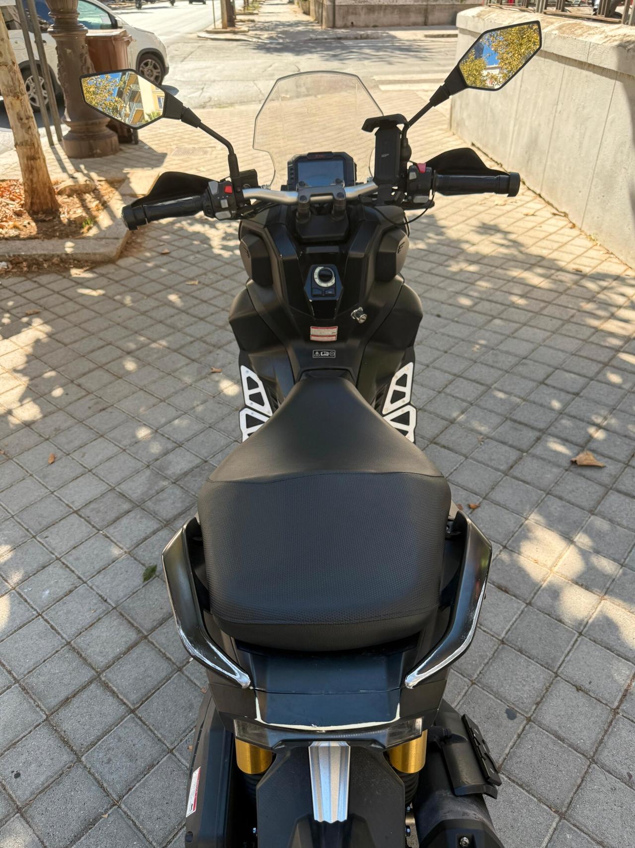 Kl Brera x 300 ADV