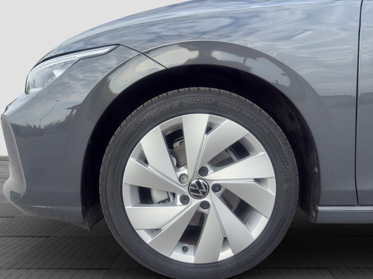 VOLKSWAGEN Golf 8ª serie Golf 2.0 TDI 150 CV DSG SCR Style