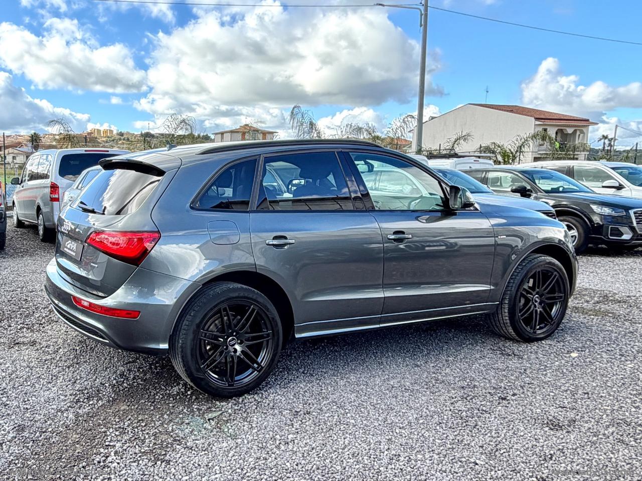 AUDI Q5 2.0TDI 190CV S-LINE Quattro S-tronic NAVI LED PELLE