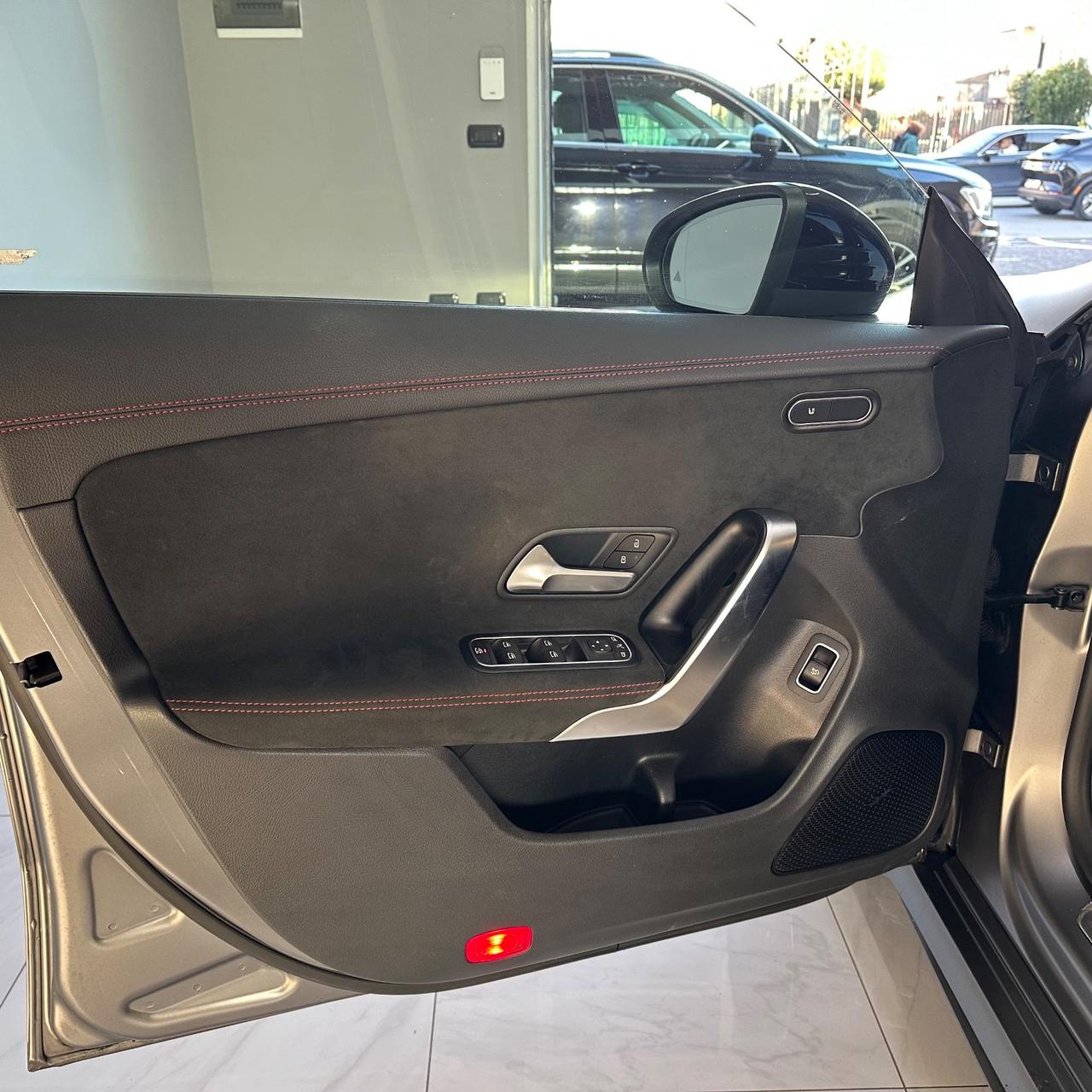 Mercedes-benz CLA 200 d 4Matic Coupe AMG Premium Plus Magno Designo tetto