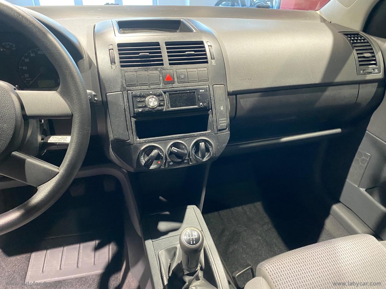 VOLKSWAGEN Polo 1.4 16V 5p. Trendline