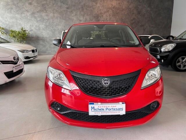Lancia Ypsilon 1.2 69 CV 5 porte GPL Ecochic Elefantino Blu