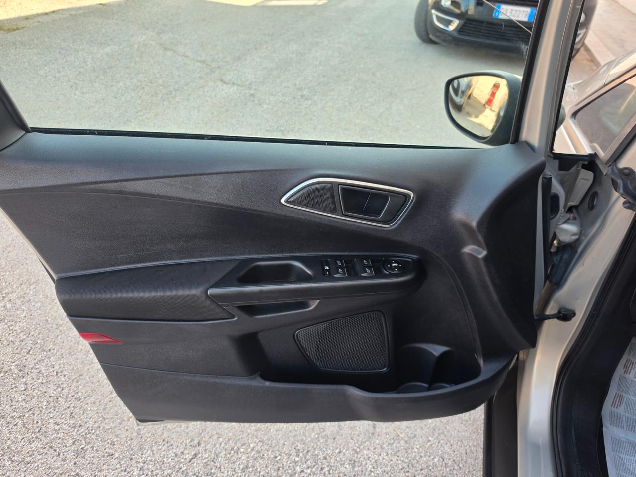Ford B-Max 1.5 TDCi 75 CV Business