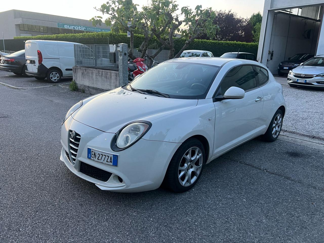Alfa Romeo MiTo 1.6 JTDm-2 S&S Distinctive Sport Pack