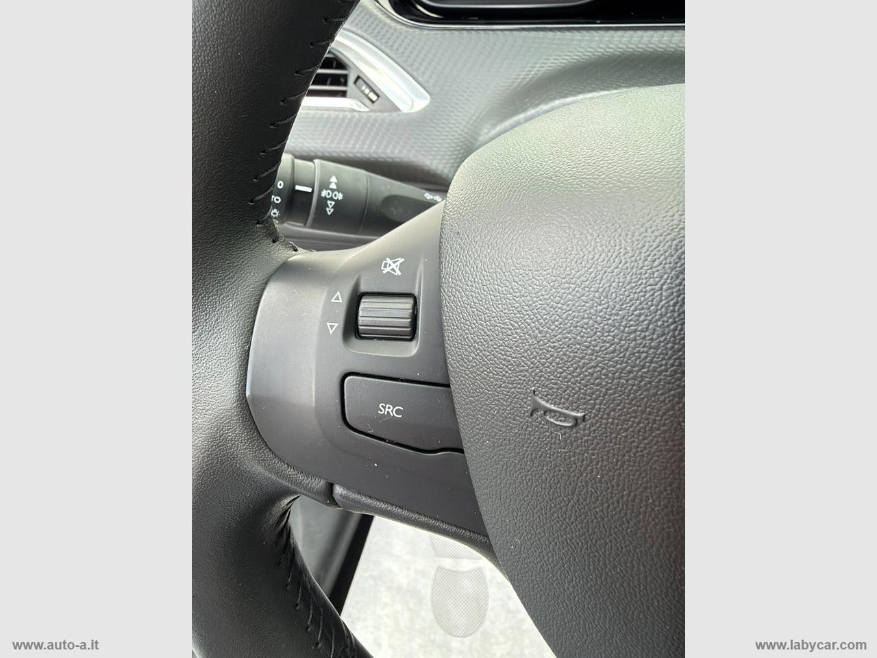 PEUGEOT 208 BlueHDi 100 S&S 5p. Signature