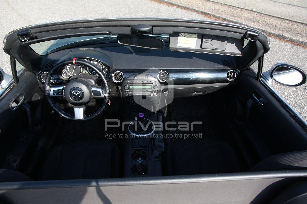 MAZDA MX-5 Roadster Coupé 1.8L Fire