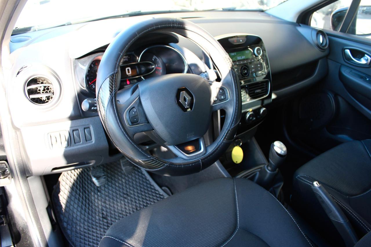 Renault Clio Life 1.2 75CV KIT DISTRIBUZIONE APPENA SOSTITUITO