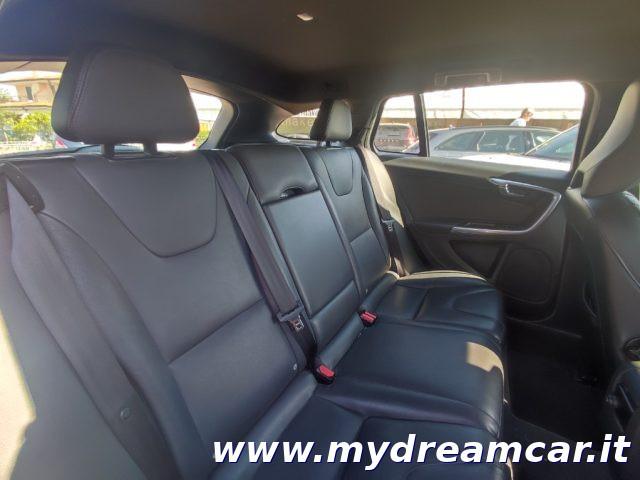 VOLVO V60 D6 AWD Geartronic Plug-In Hybrid