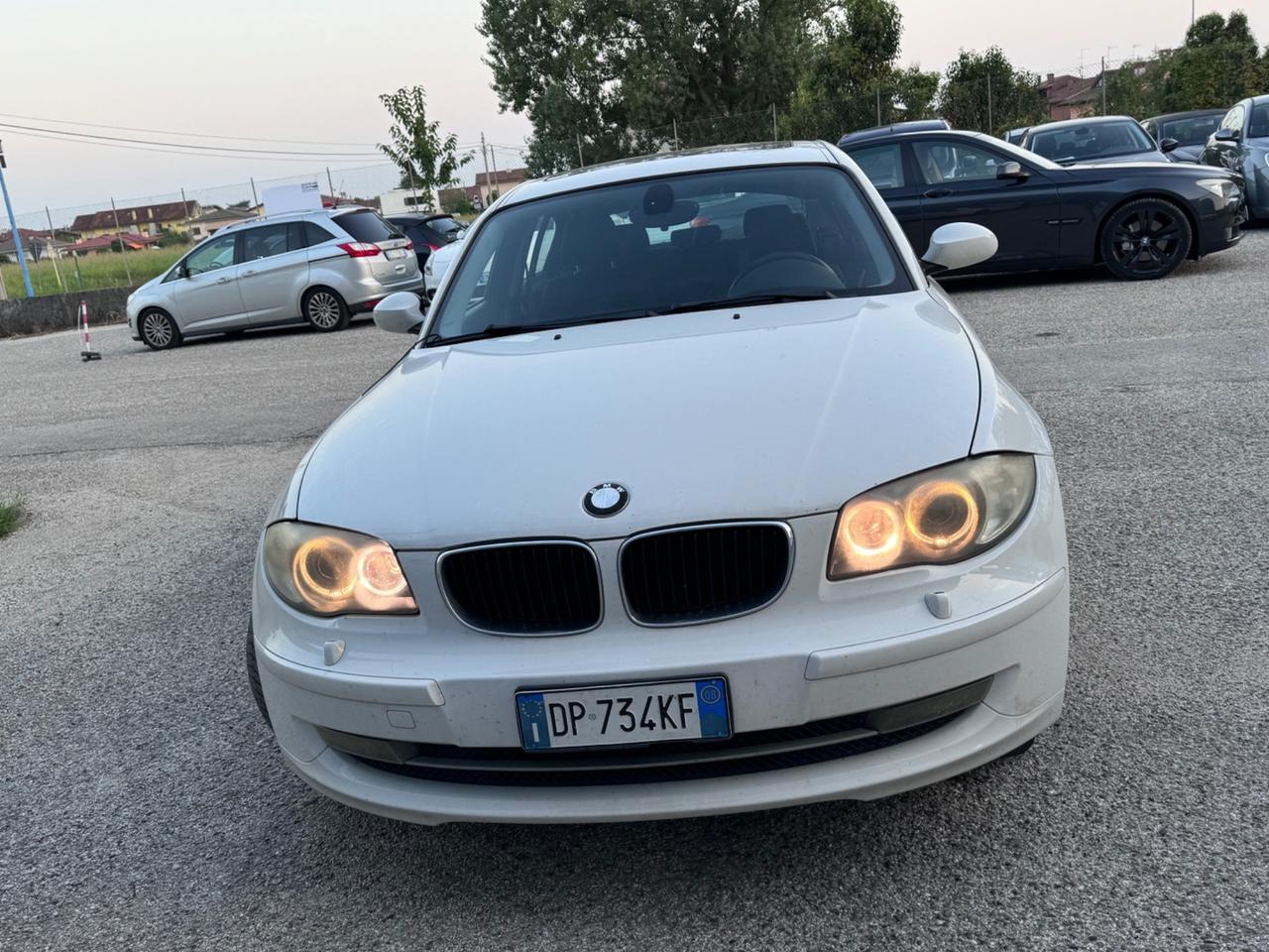 Bmw 118 118i cat 5 porte Attiva