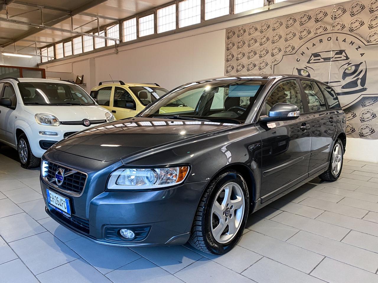 Volvo V50 1.6D 2012 • Spaziosa e sicura