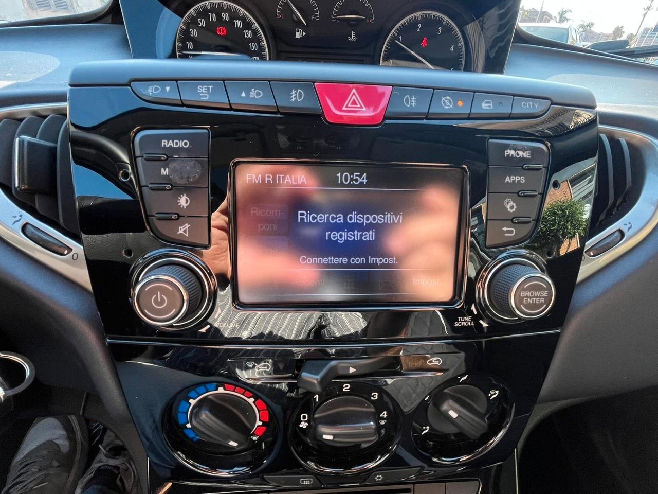 Lancia Ypsilon 1.3 MJT 16V 95 CV 5 porte S&S MYA TETTO APRIBILE