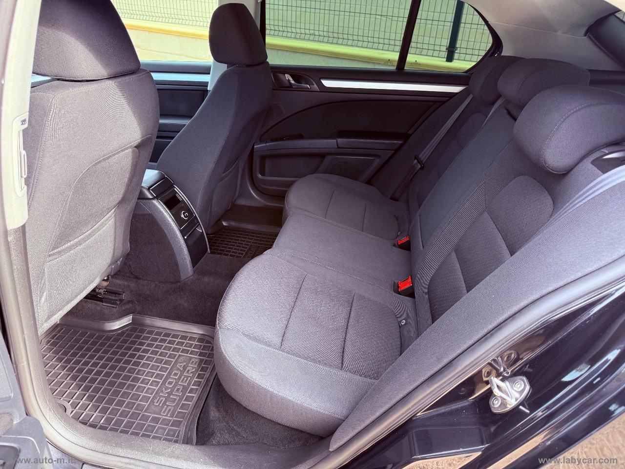 SKODA Superb 2.0 TDI CR 140 CV Elegance