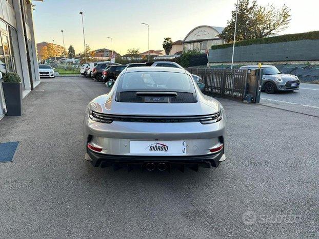 PORSCHE 911 GT3 Touring