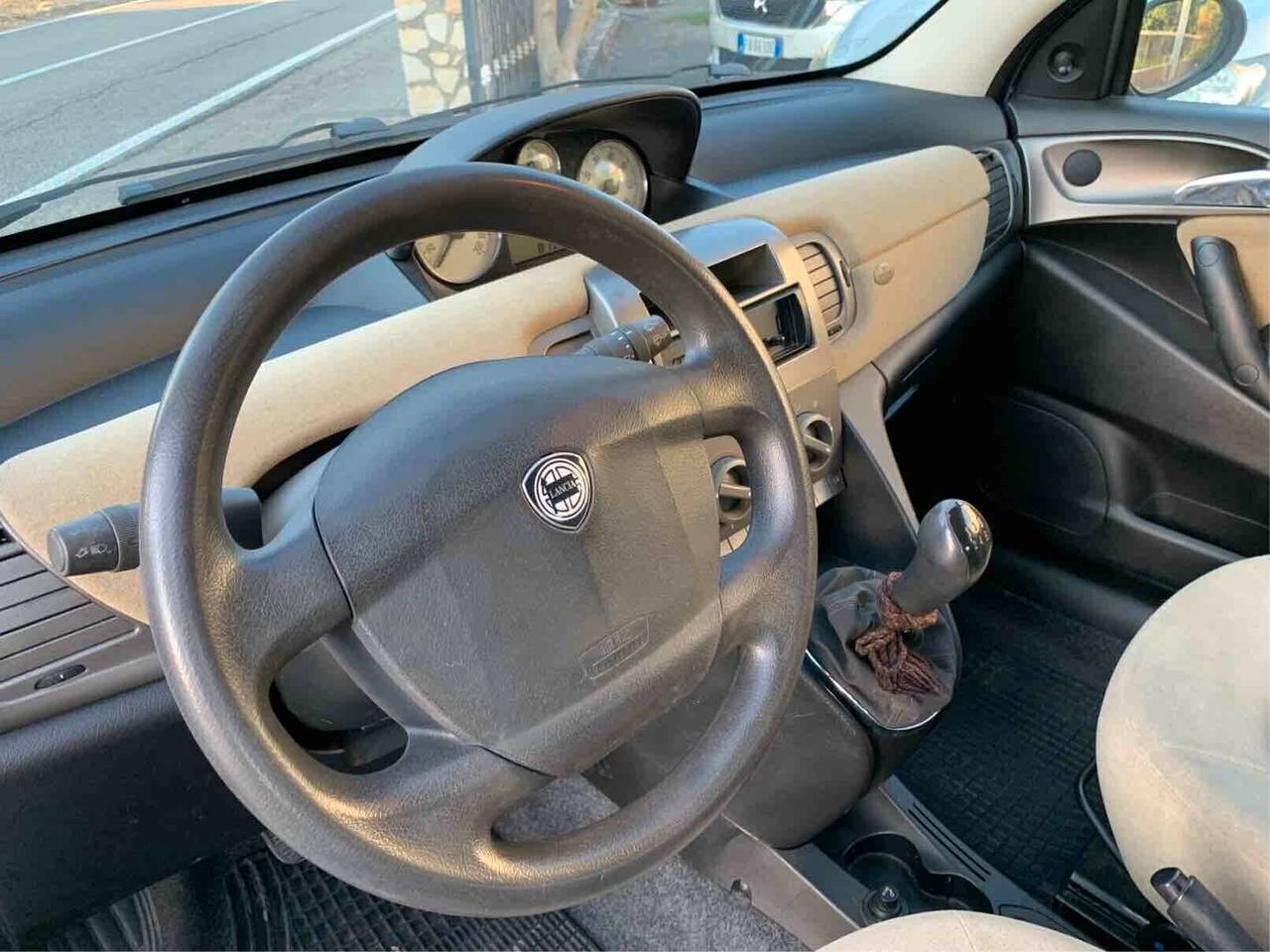 Lancia Ypsilon 1.3 Multijet