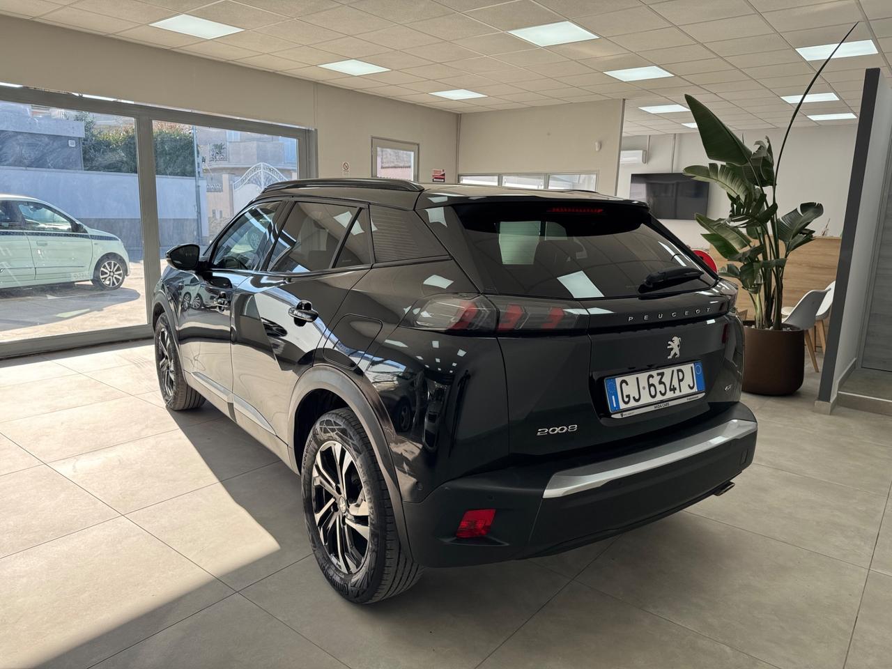 Peugeot 2008 BlueHDi 130 S&S EAT8 GT