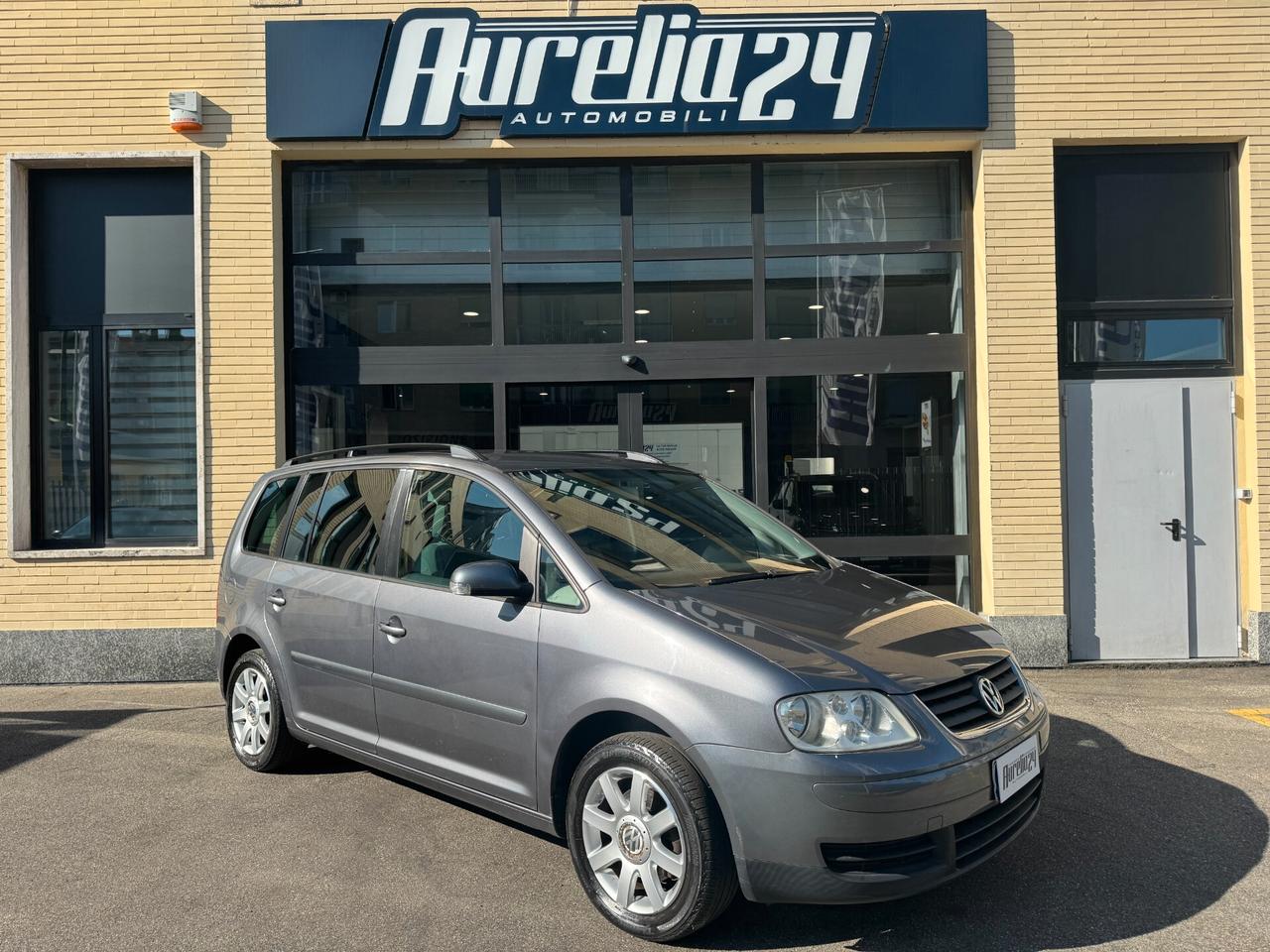 Volkswagen Touran 1.6 16V FSI Highline NEOPATENTATO