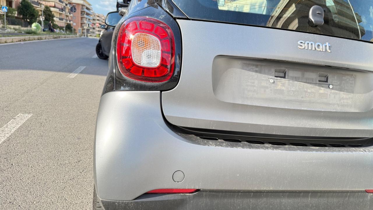 Smart ForTwo 90 0.9 Turbo Passion LED PANORA SEDILI RISCALDATI BRACCIOLO BLUETOOTH