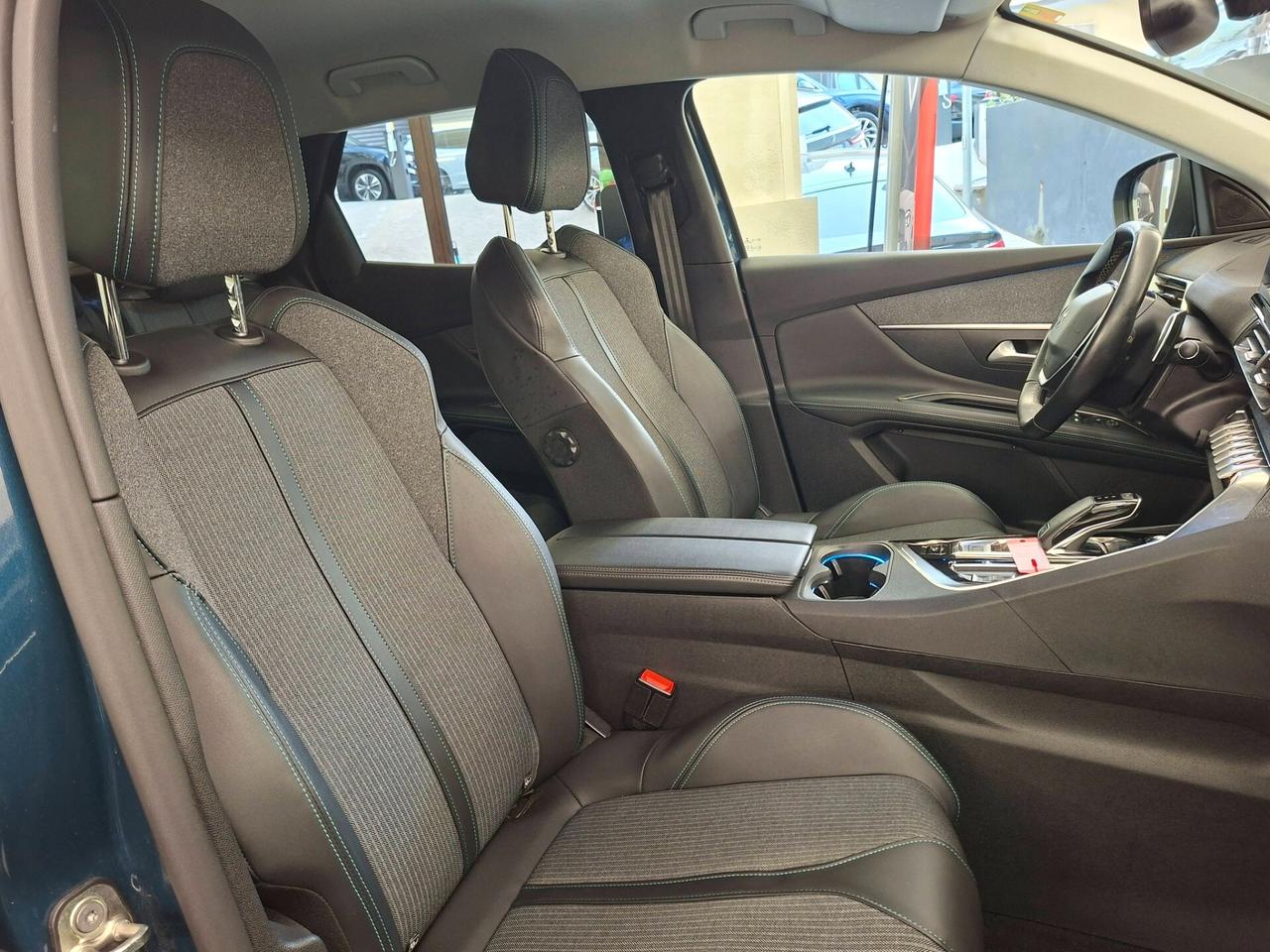 Peugeot 3008 BlueHDi 130 S&S Allure