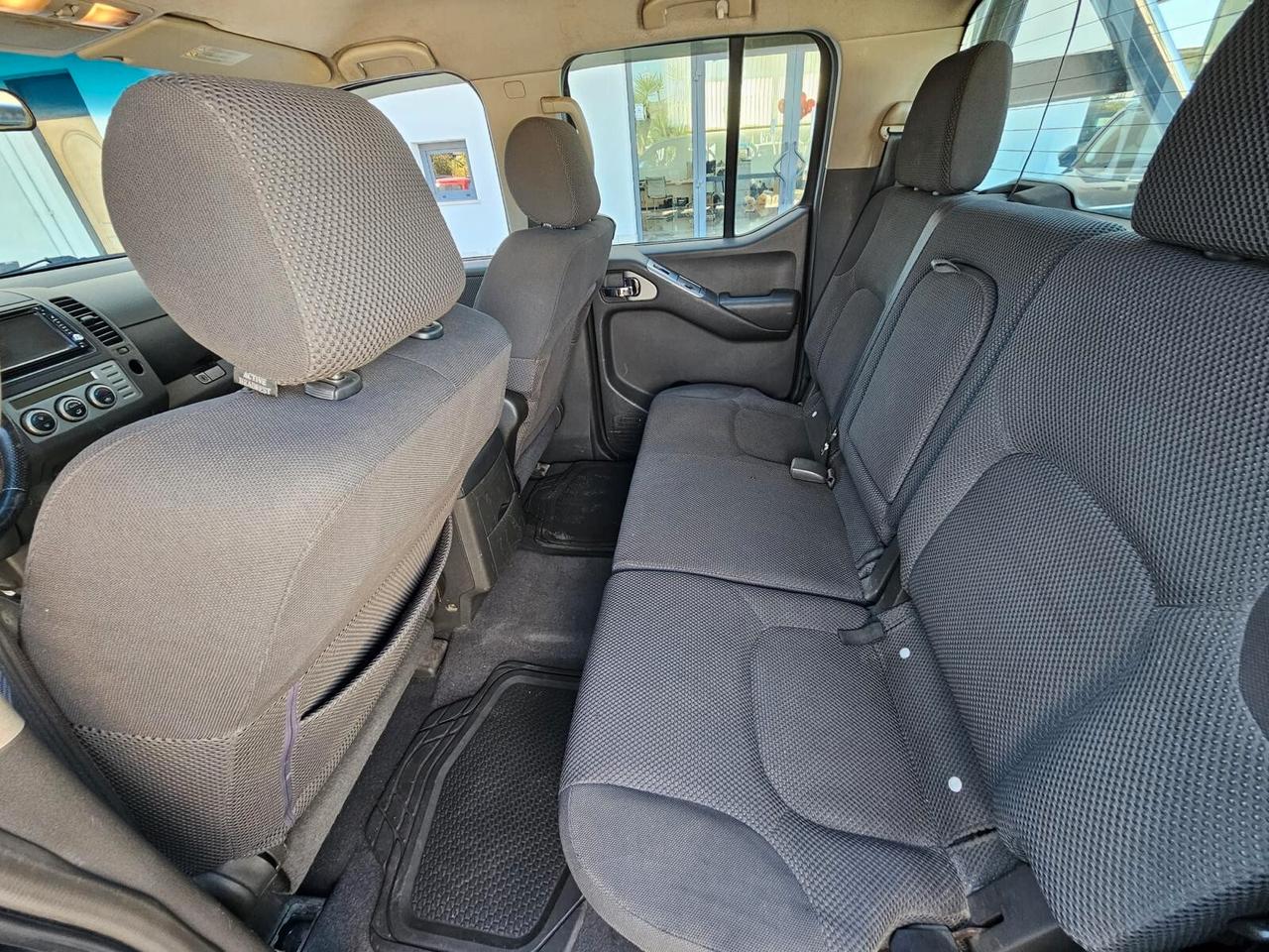 Nissan Navara 2.5 dCi 4 porte Double Cab XE