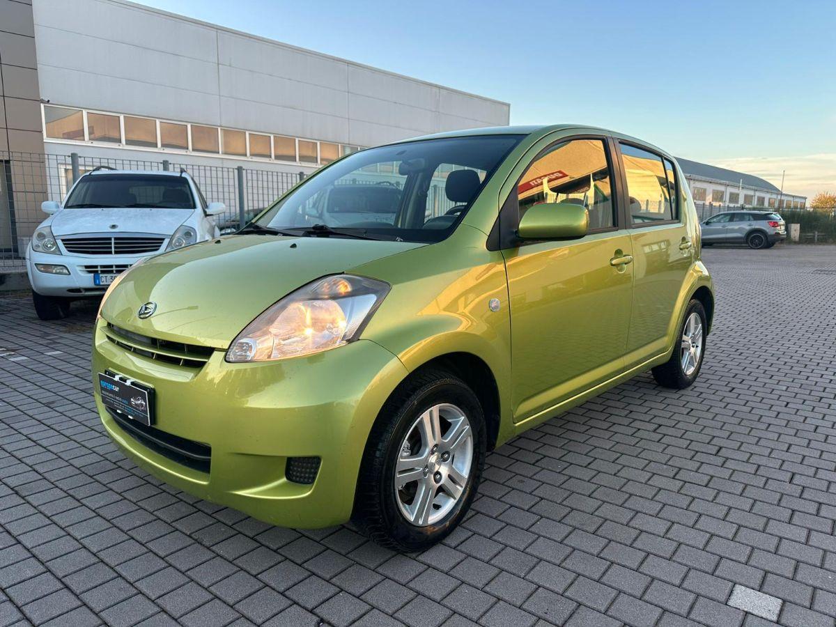 DAIHATSU - Sirion - 1.3i 16V 4WD CX