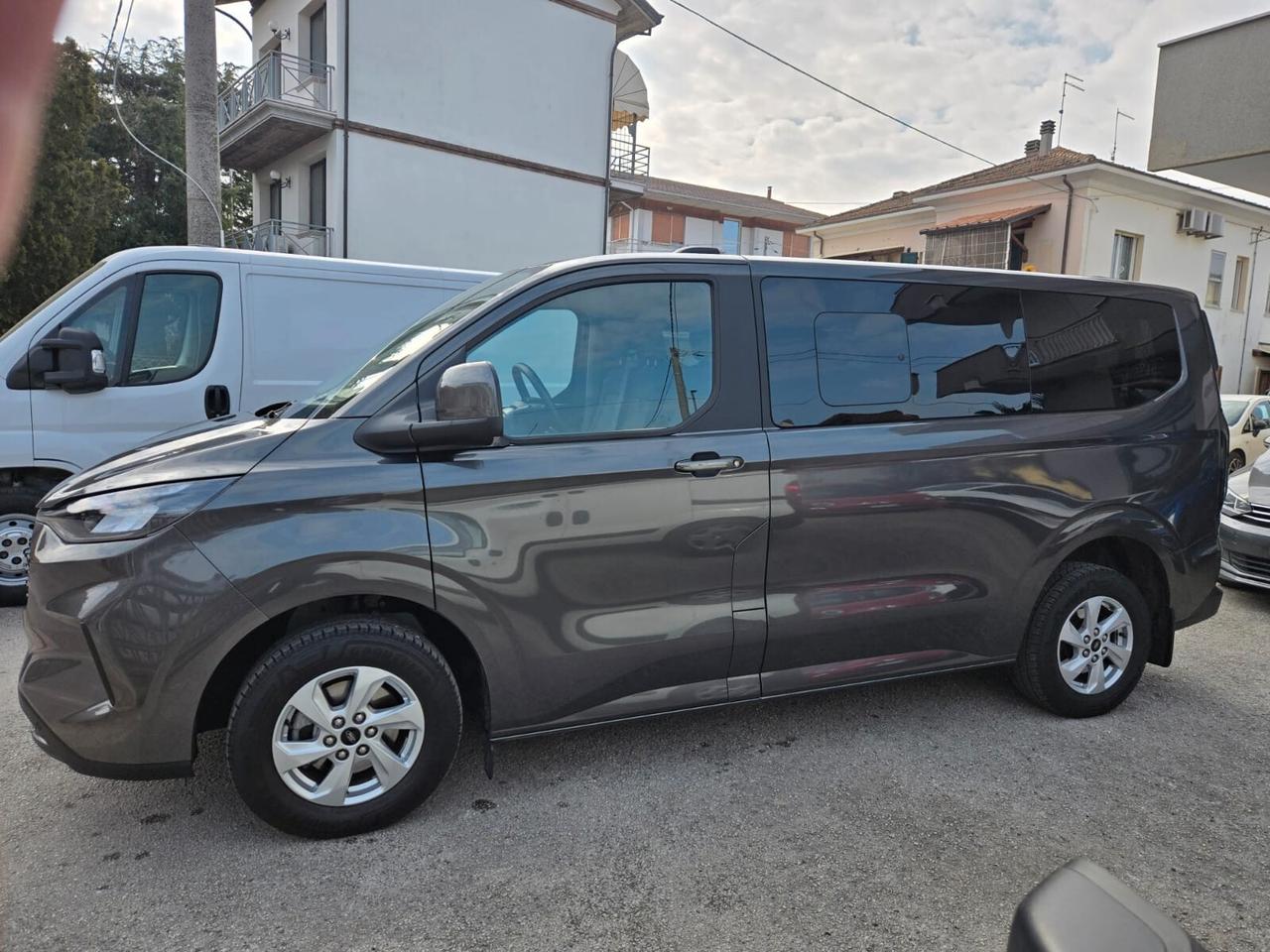 FORD TOURNEO CUSTOM TREND EDITION 2.0 136 cv PC -PROMO MARZO GA FIN&SAFE-