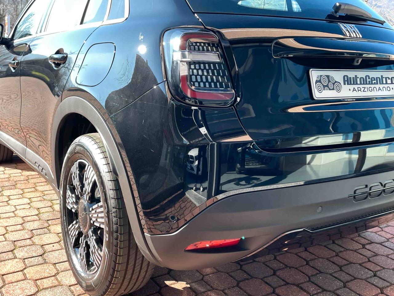 Fiat 600 Hybrid 110 CV DCT MHEV Icon NEOPATENTATI