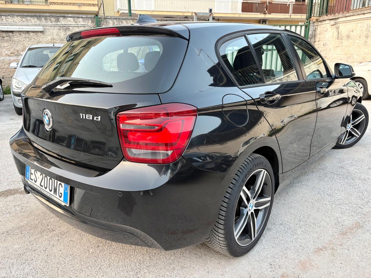 Bmw 118d sport 2.0 Diesel 143cv magnifica
