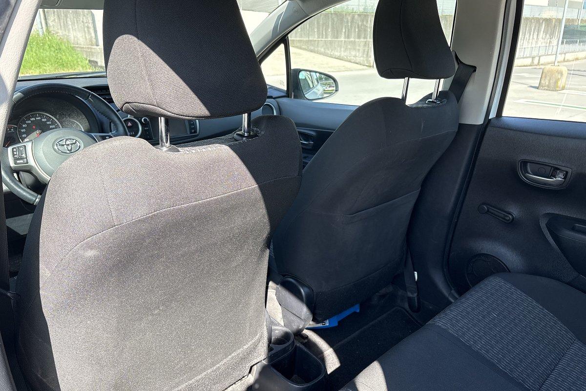 TOYOTA Yaris 1.0 5 porte Lounge