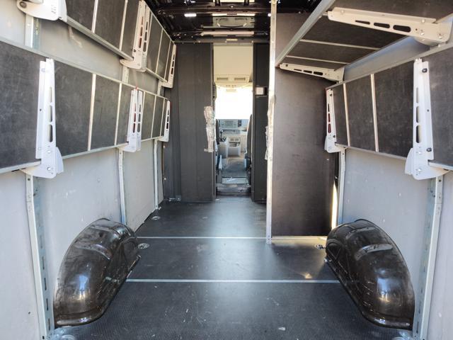 VOLKSWAGEN Crafter 30 2.0 tdi 140cv L3H3 Logistic my19