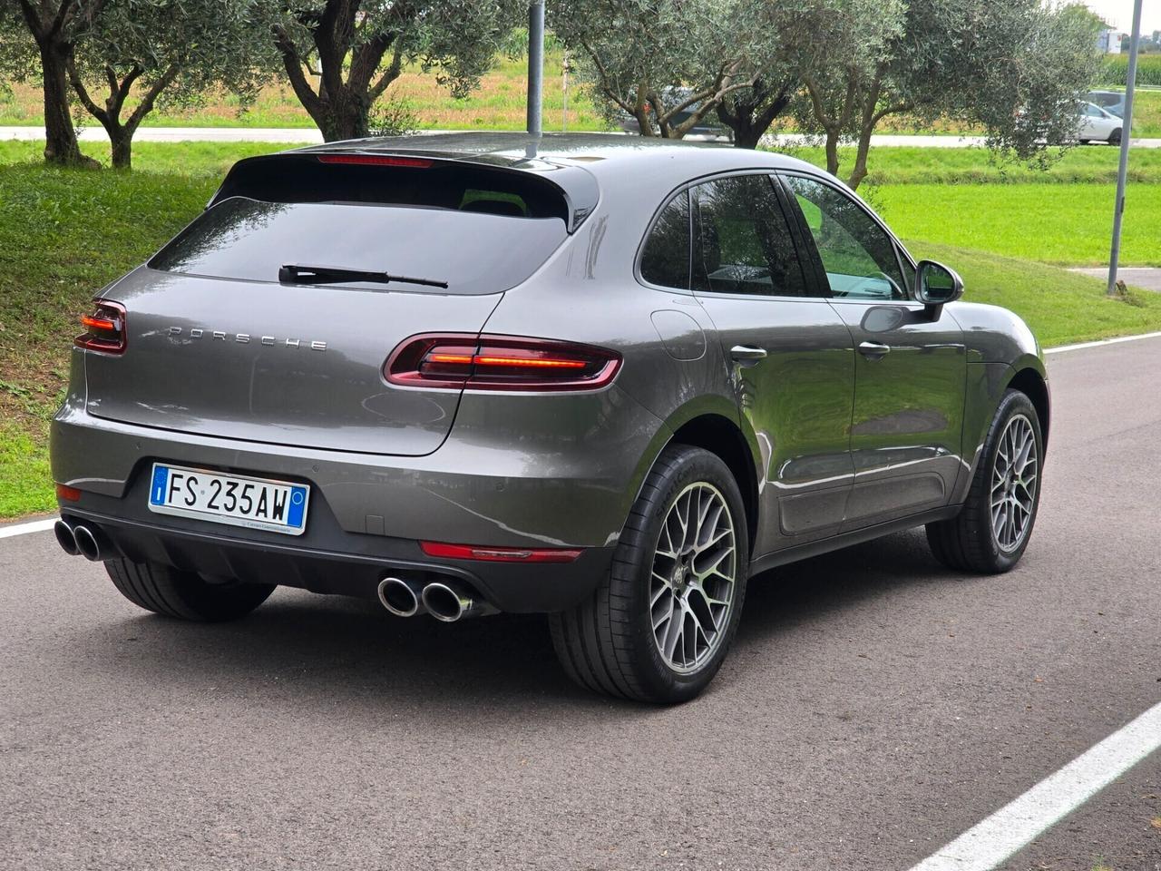 Porsche Macan 2.0 BENZINA 252 CAVALLI - 2018