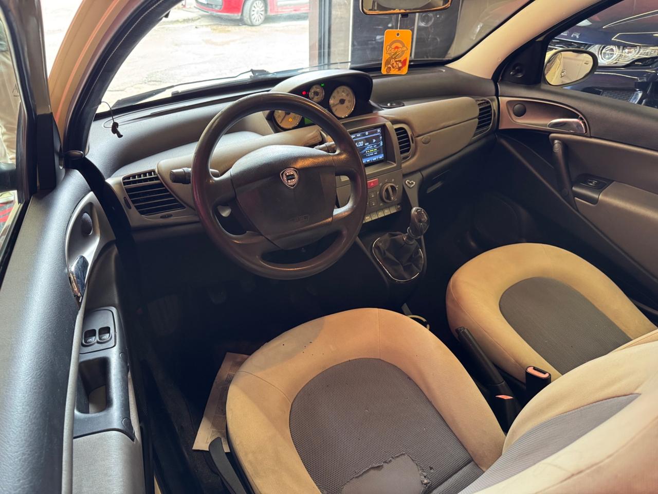 Lancia Ypsilon 1.2 Oro