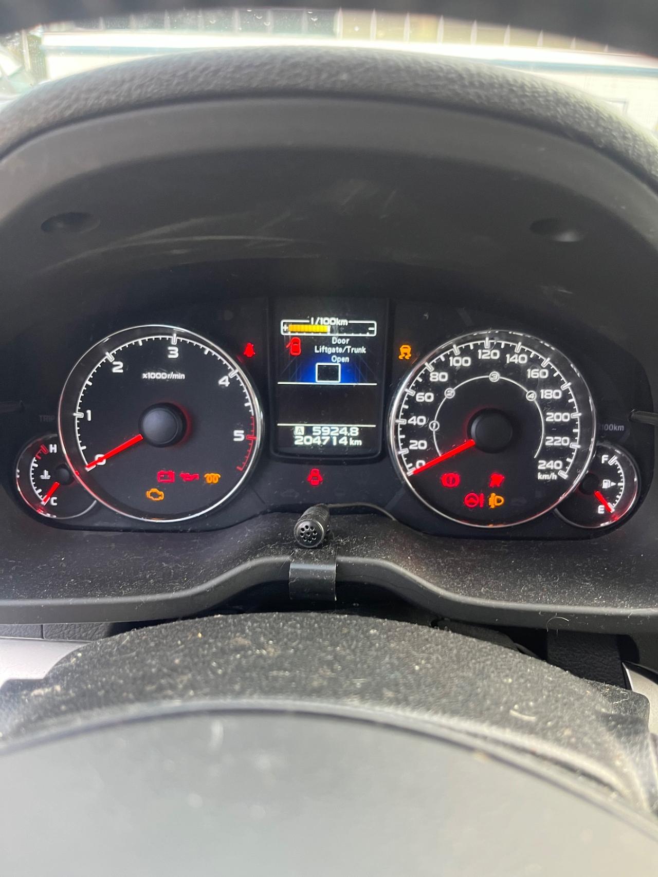 Subaru OUTBACK 2.0D AWD Trend Leather (peoblema albero a camme )