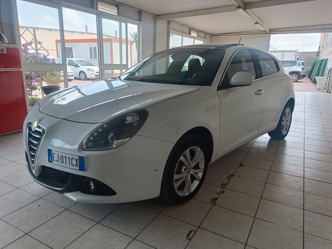 Alfa Romeo Giulietta 2.0 JTDm-2 140 CV Exclusive