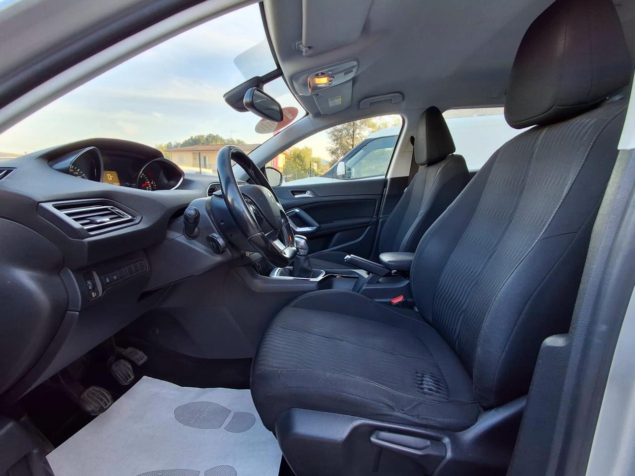 Peugeot 308 BlueHDi 100 S&S SW Active