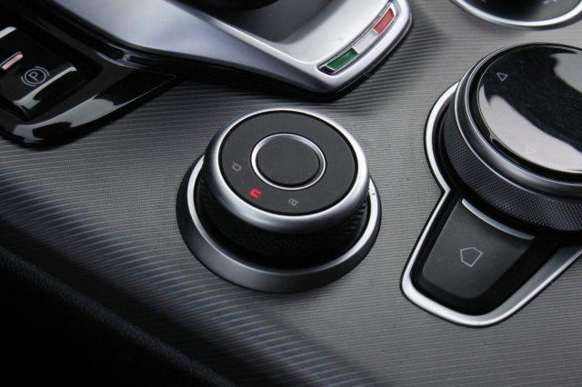 ALFA ROMEO Giulia 2.2Turbodiesel 210 CV AT8 AWD Q4 Veloce PELLE