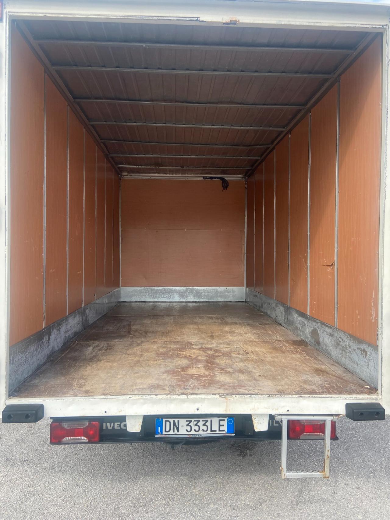 Iveco Daily 35C14 2.3 Hpt PL-RG Cab. S.A.