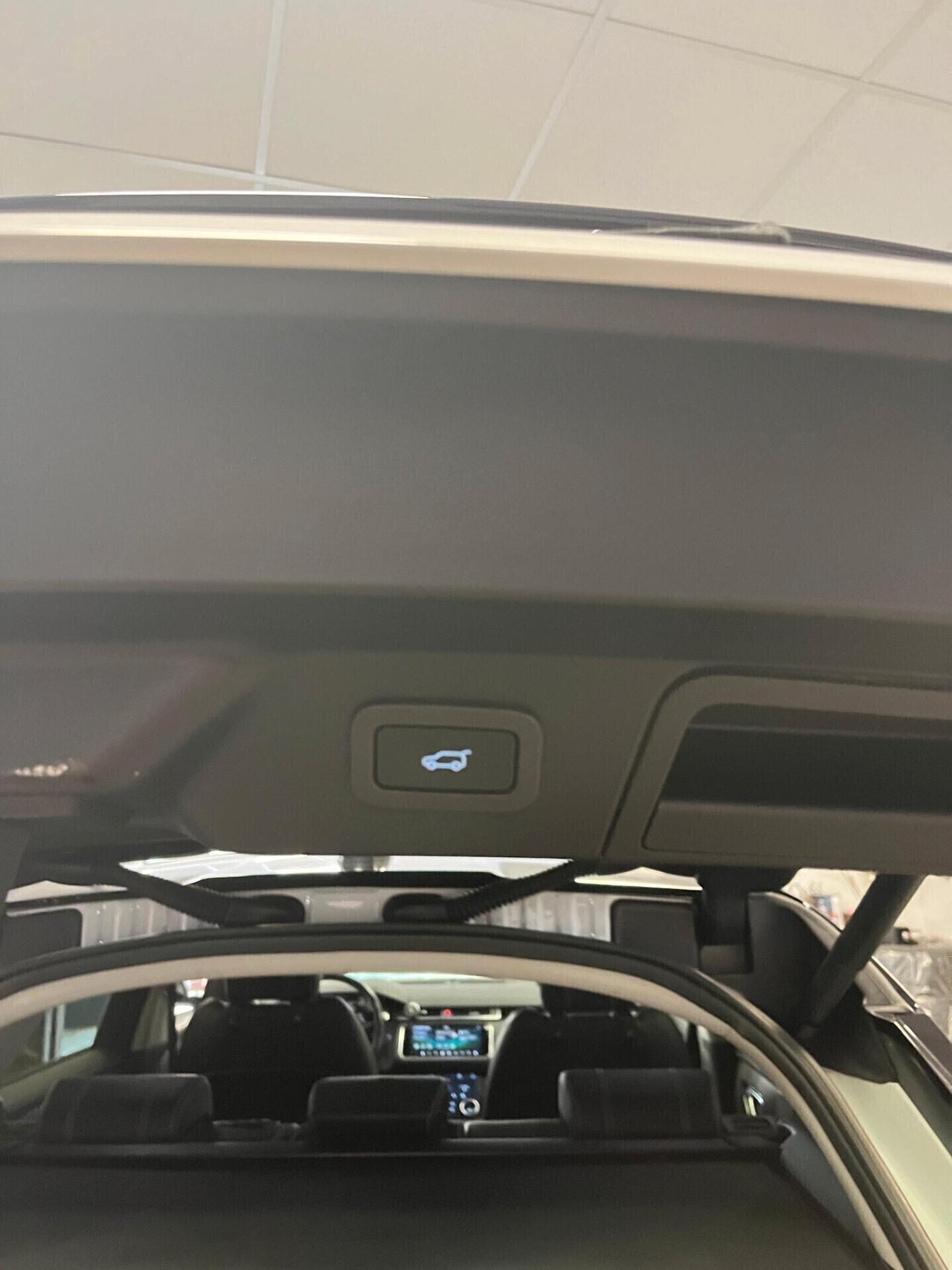 Range Rover Velar 2.0D I4 R-Dynamic HSE