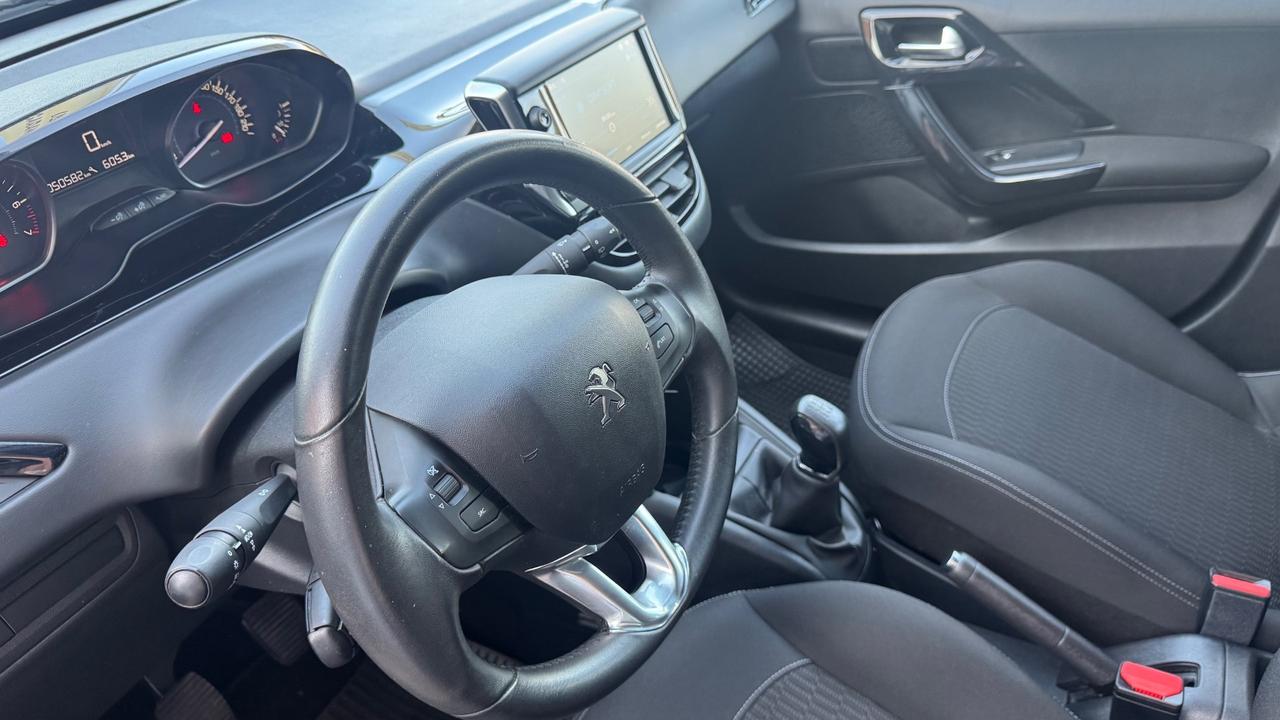Peugeot 208 PureTech 82 5 porte Allure