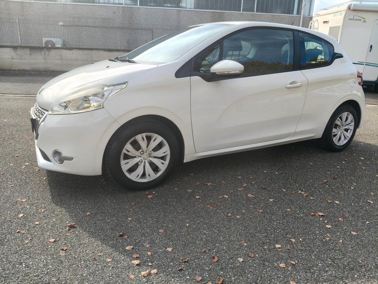 Peugeot 208 1.0 del 2013 SOLO 87.000 KM