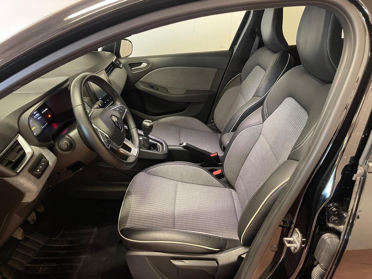 Renault Clio TCe 90 CV 5 porte Techno
