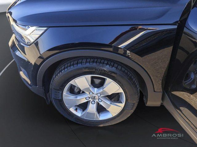 VOLVO XC40 D3 Business Plus - AUTOCARRO N1