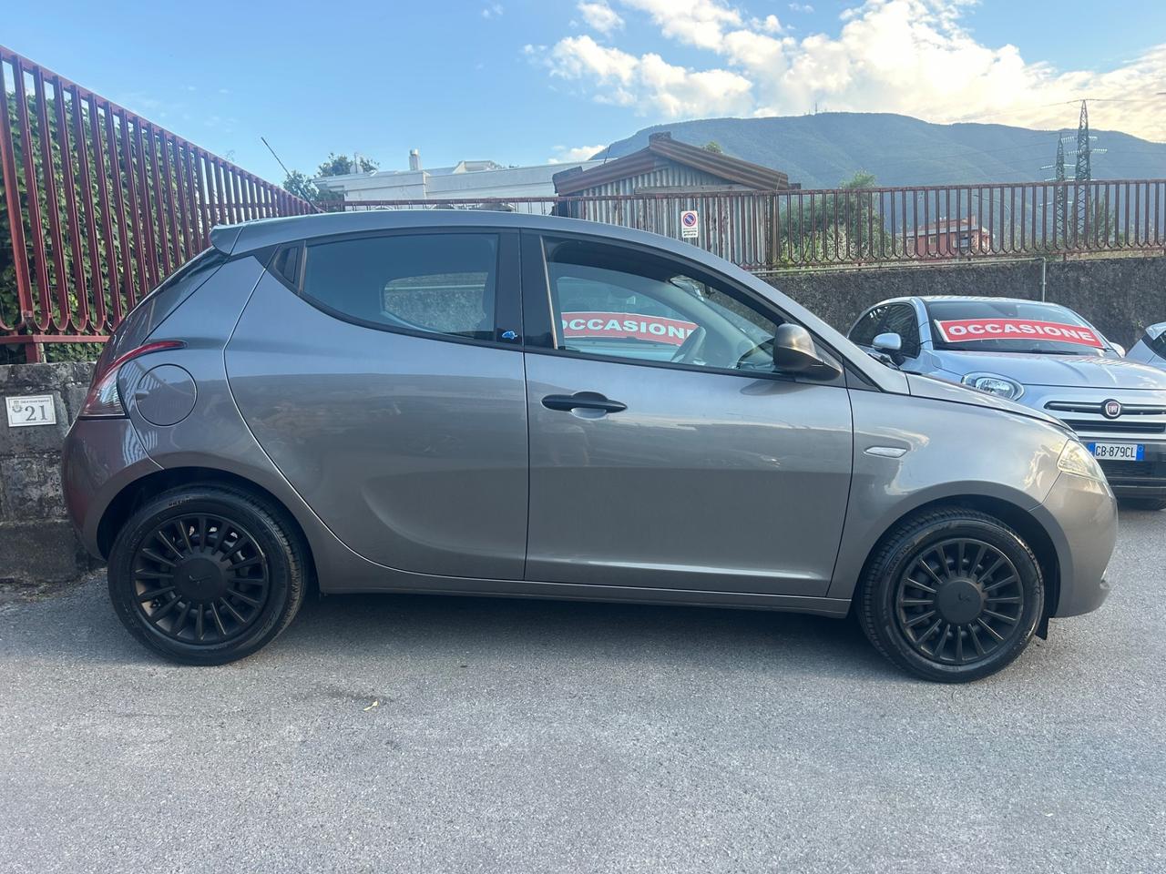 Lancia Ypsilon 1.3 MJT 16V 95 CV 5 porte S&S Elefantino Blu